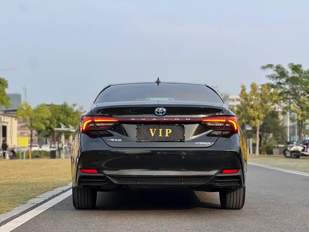 Toyota Avalon 2022 из CN, фото 6