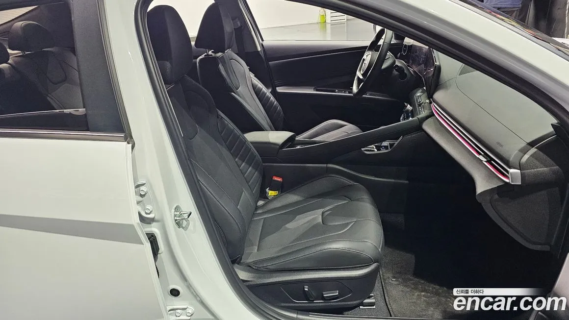 Hyundai AVANTE 2023 из KR, фото 10