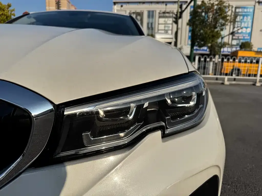 BMW 3 Series 2022 из CN, фото 4