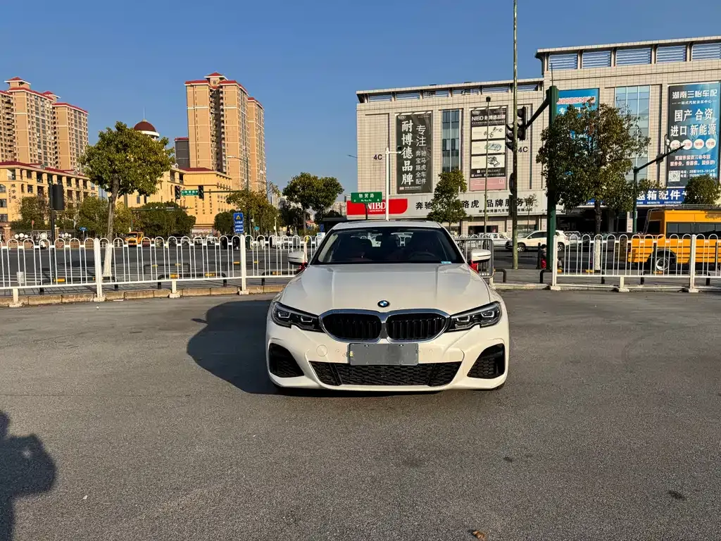 BMW 3 Series 2022 из CN, фото 7