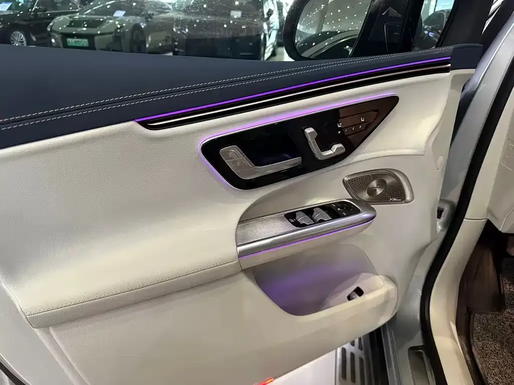Mercedes-Benz EQE SUV 2024 из CN, фото 3