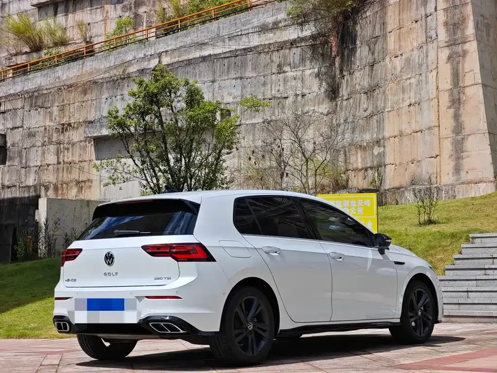 Volkswagen Golf 2022 из CN, фото 7