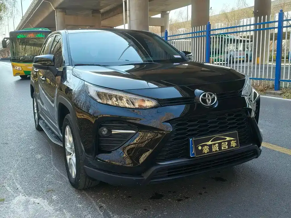 Toyota Wildlander 2022 из CN, фото 4