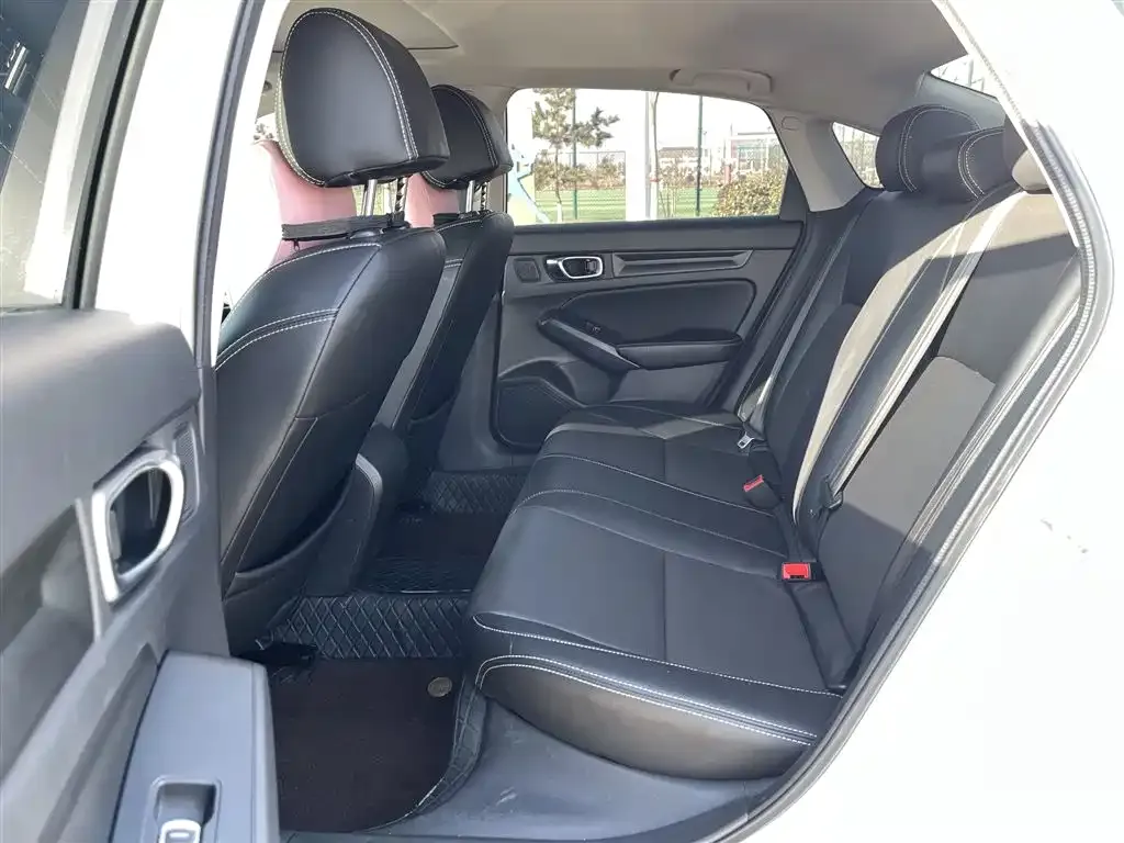 Honda Civic 2022 из CN, фото 2