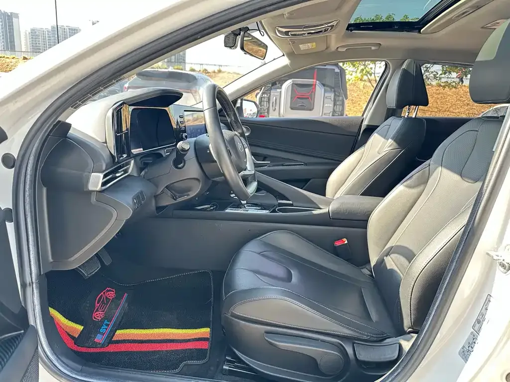 Hyundai Elantra 2021 из CN, фото 9
