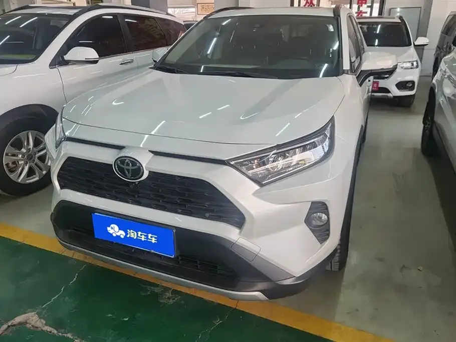Toyota RAV4 2021 из CN, фото 1
