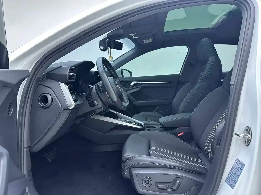 Audi A3 2021 из CN, фото 10