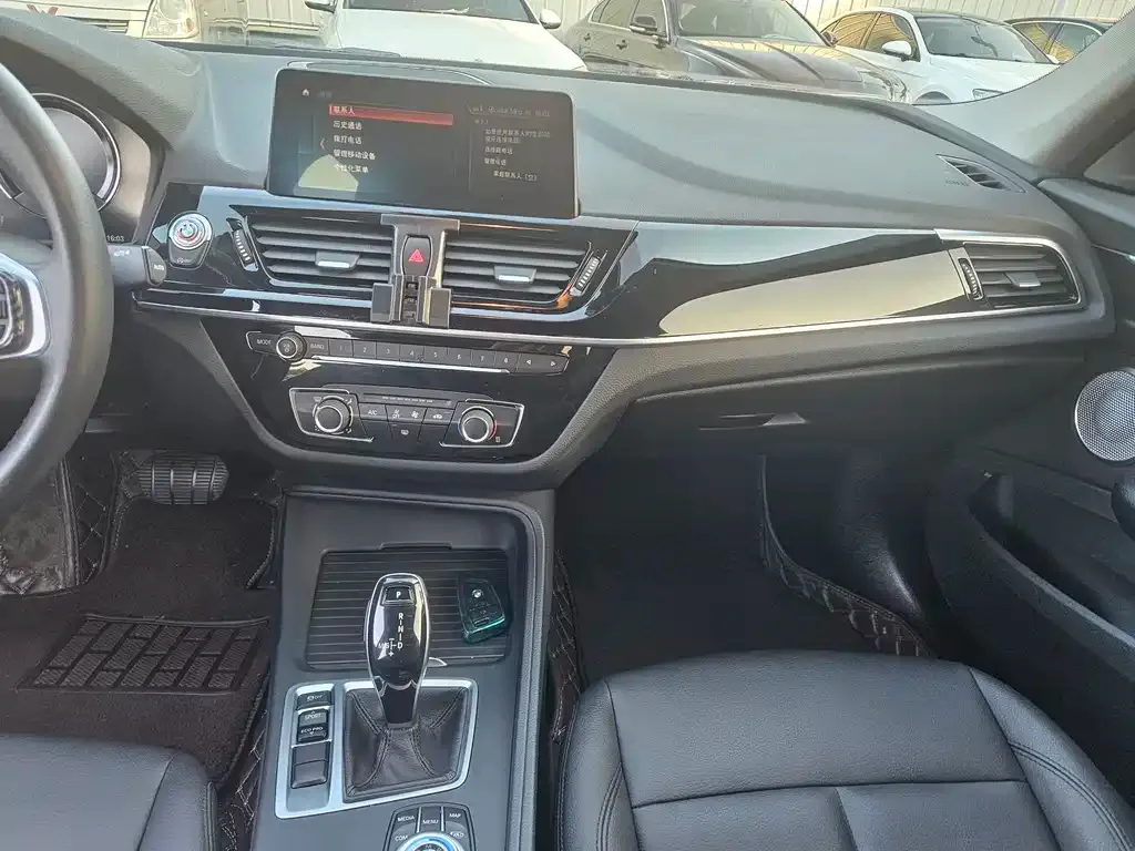 BMW 1 Series 2021 из CN, фото 8