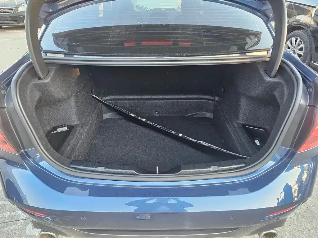 BMW 1 Series 2021 из CN, фото 9