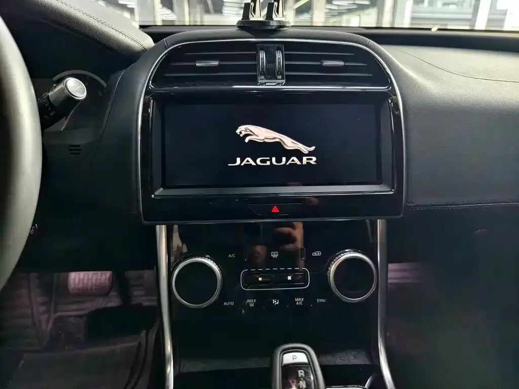 Jaguar XEL 2021 из CN, фото 6