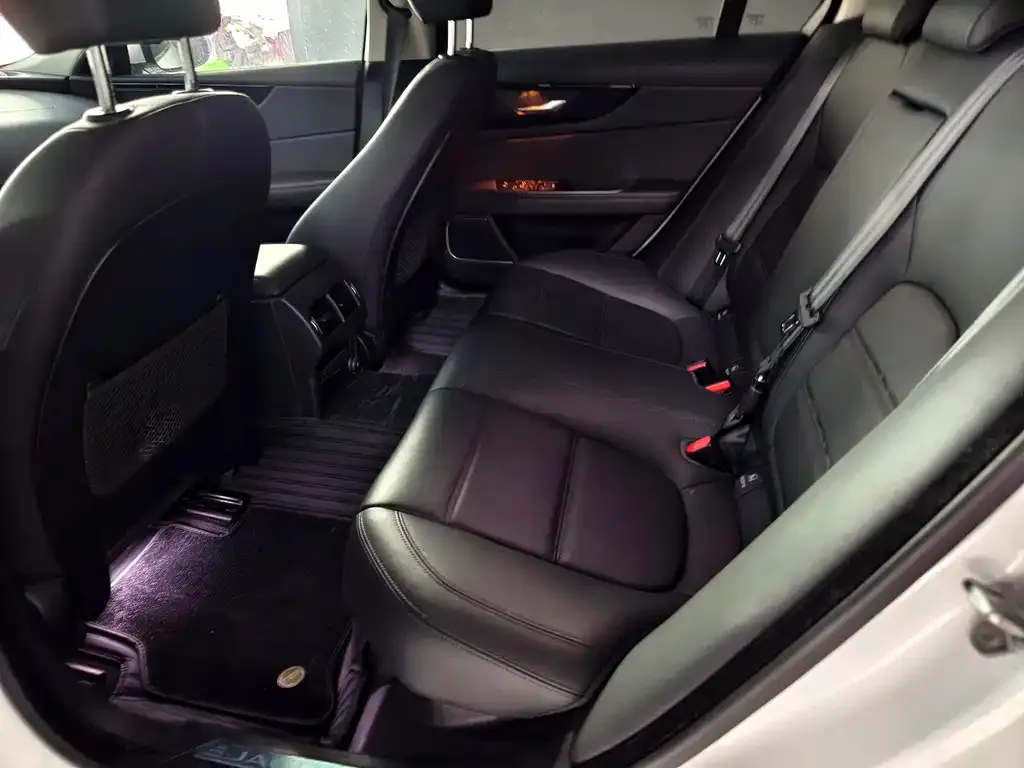 Jaguar XEL 2021 из CN, фото 2