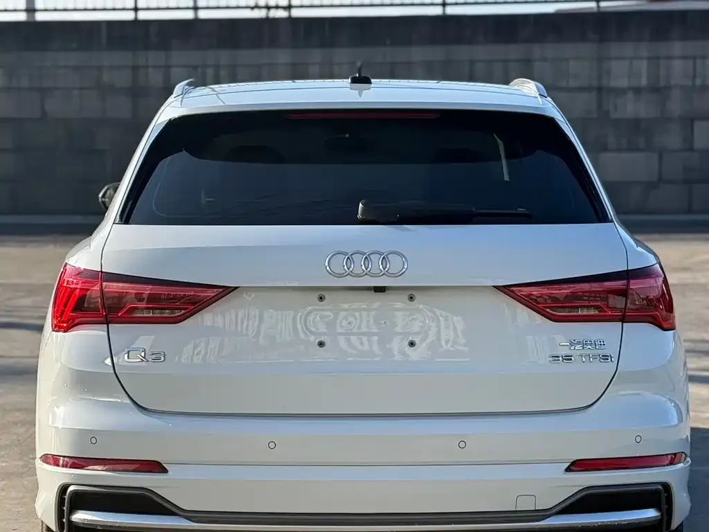 Audi Q3 — фото 5