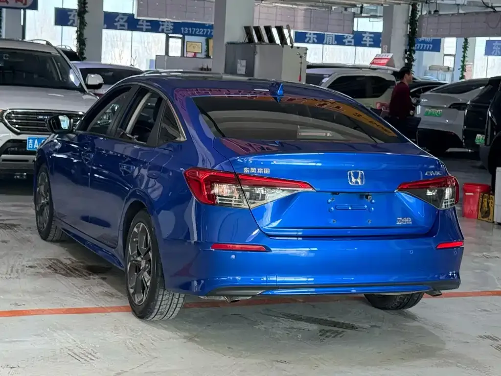Honda Civic — фото 2