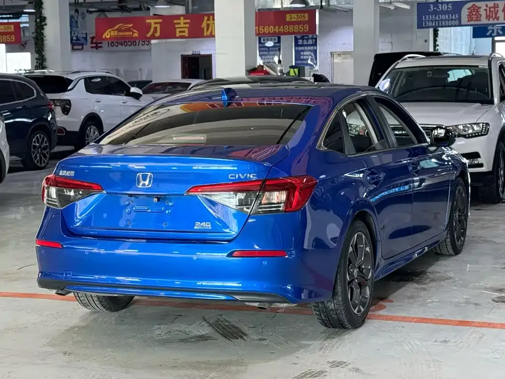 Honda Civic — фото 7