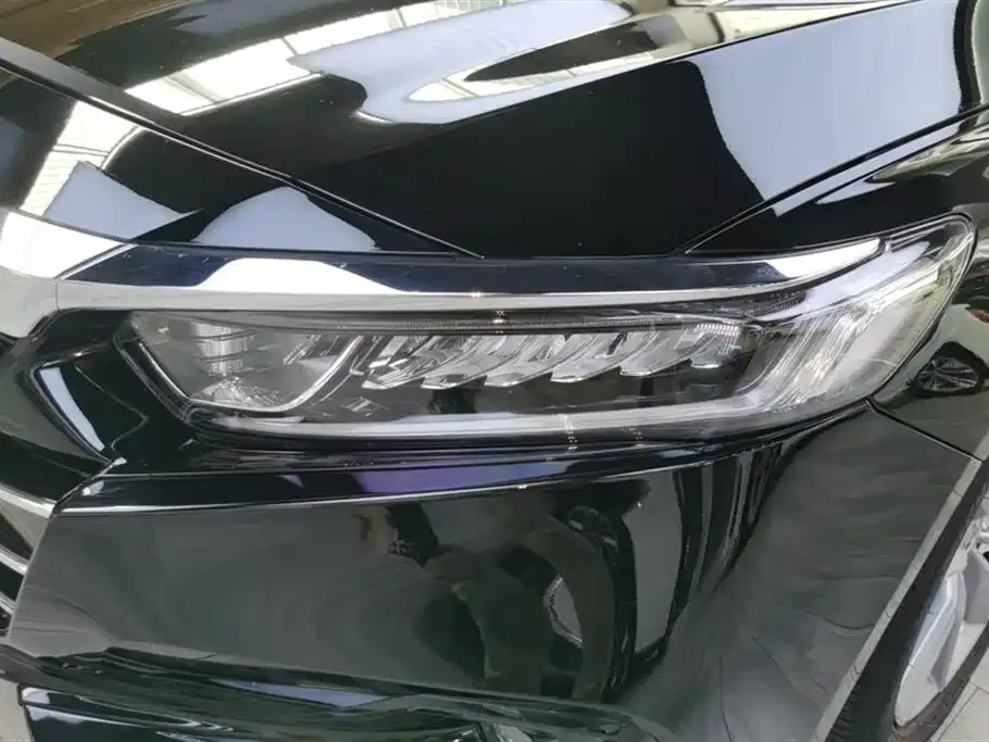 Honda Accord — фото 8