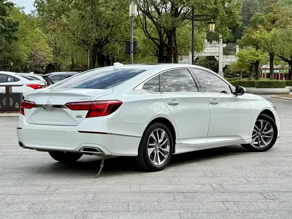 Honda Inspire 2021 из CN, фото 6