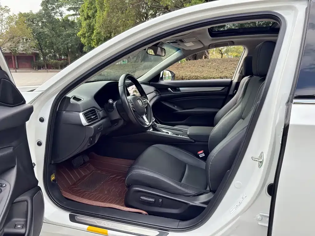 Honda Inspire 2021 из CN, фото 9