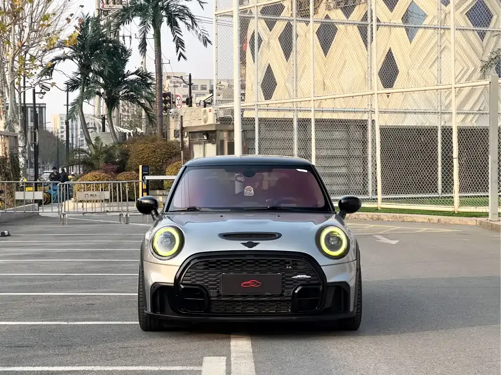 MINI Cooper (3-door) 2024 из CN, фото 6