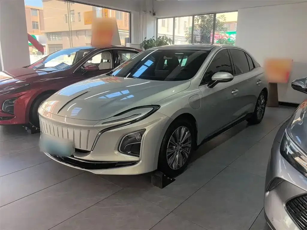Hongqi E-QM5 2024 из CN, фото 1