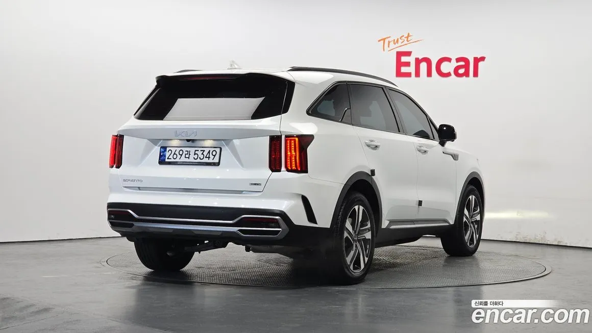 Kia Sorento — фото 5