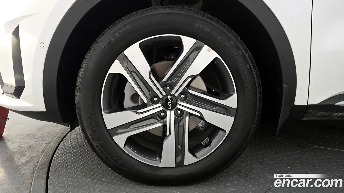 Kia Sorento — фото 7