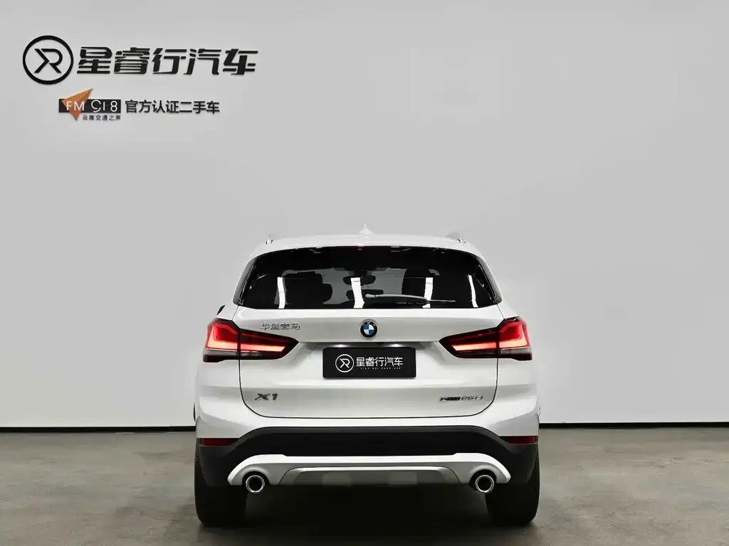 BMW X1 — фото 5
