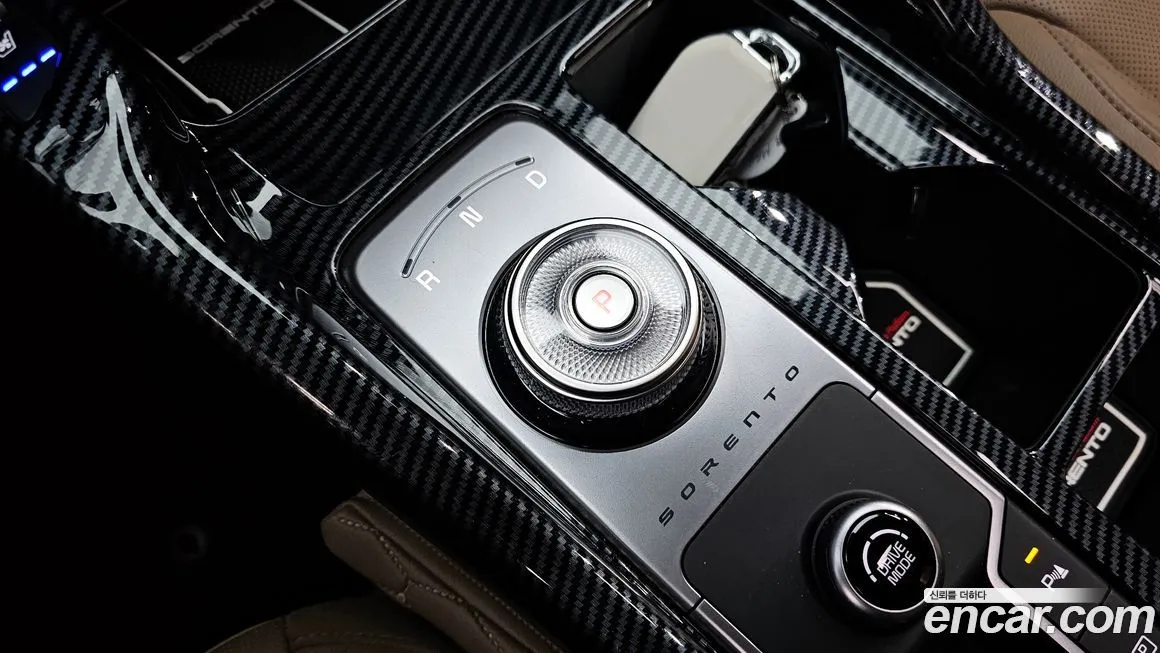Kia Sorento — фото 9