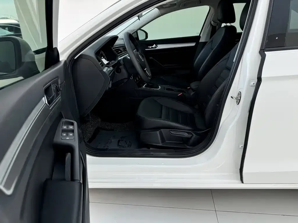 Volkswagen Lamando 2021 из CN, фото 8
