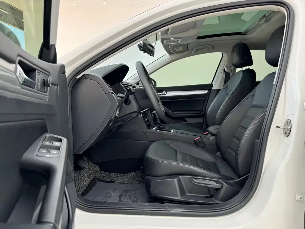 Volkswagen Lamando 2021 из CN, фото 9