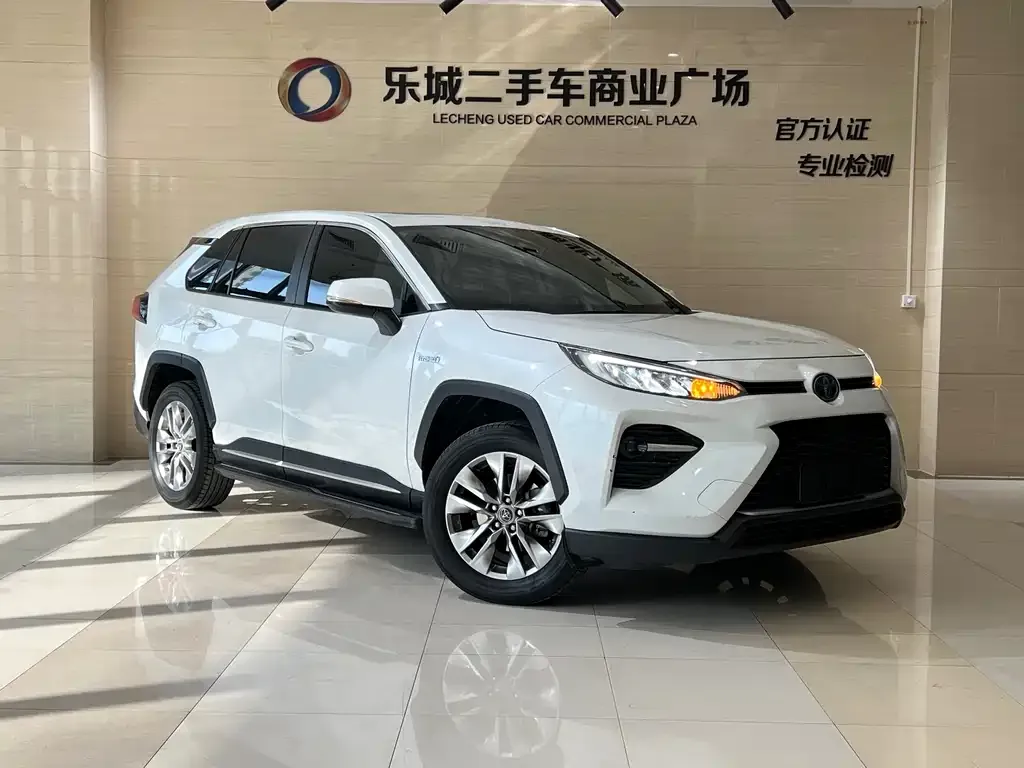 Toyota Wildlander 2021 из CN, фото 2