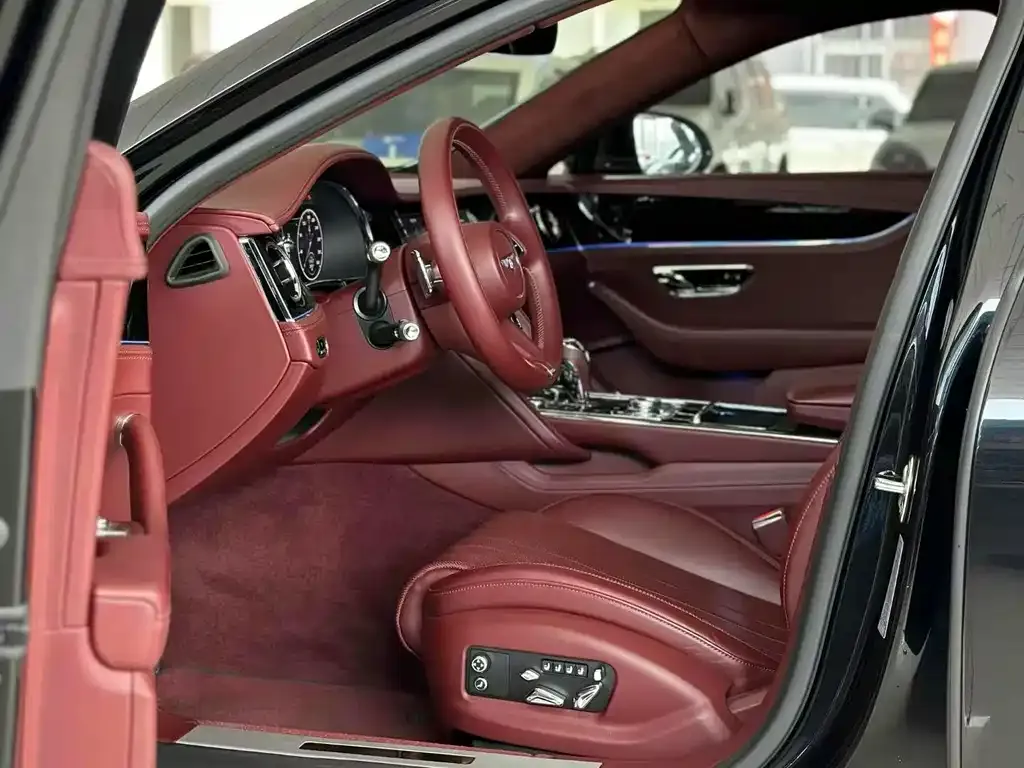 Bentley Flying Spur 2022 из CN, фото 2