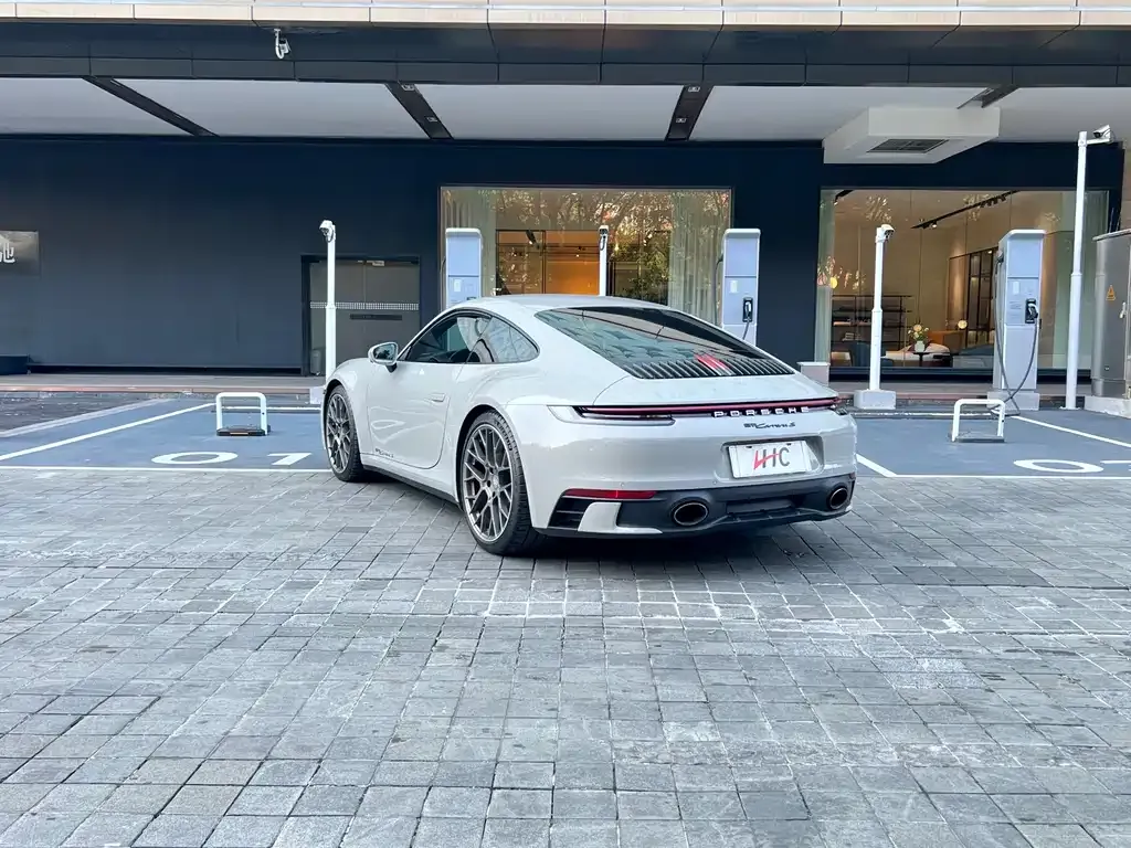 Porsche 911 2022 из CN, фото 2