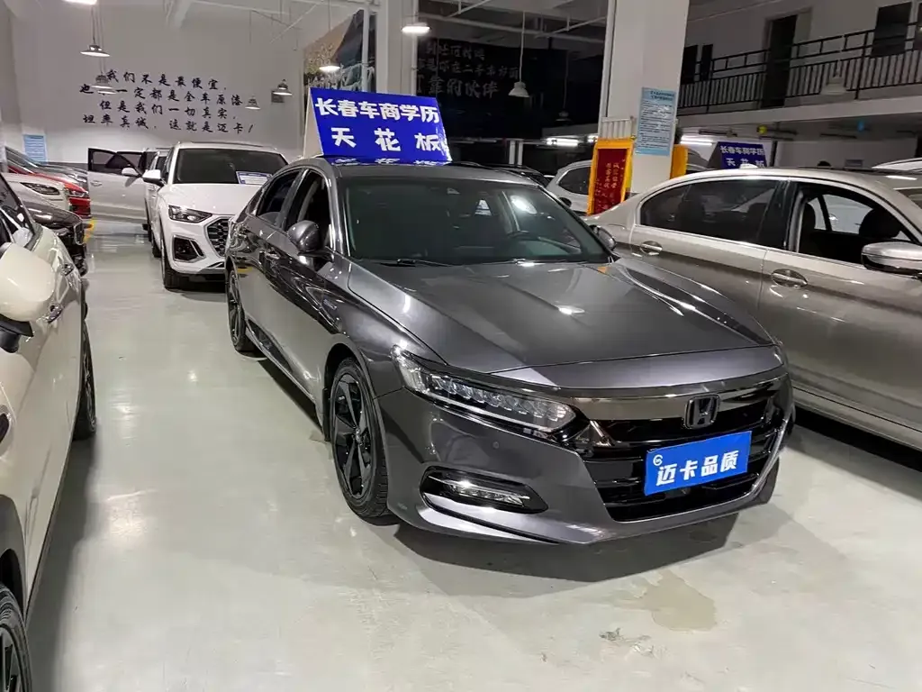 Honda Accord — фото 6