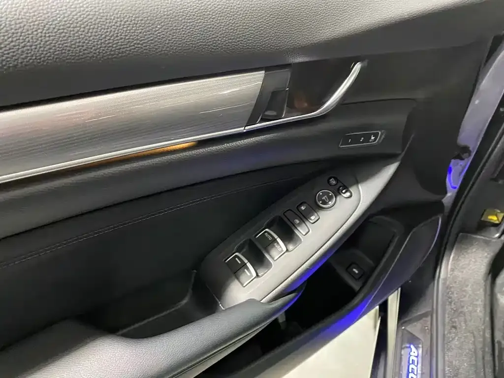 Honda Accord — фото 2