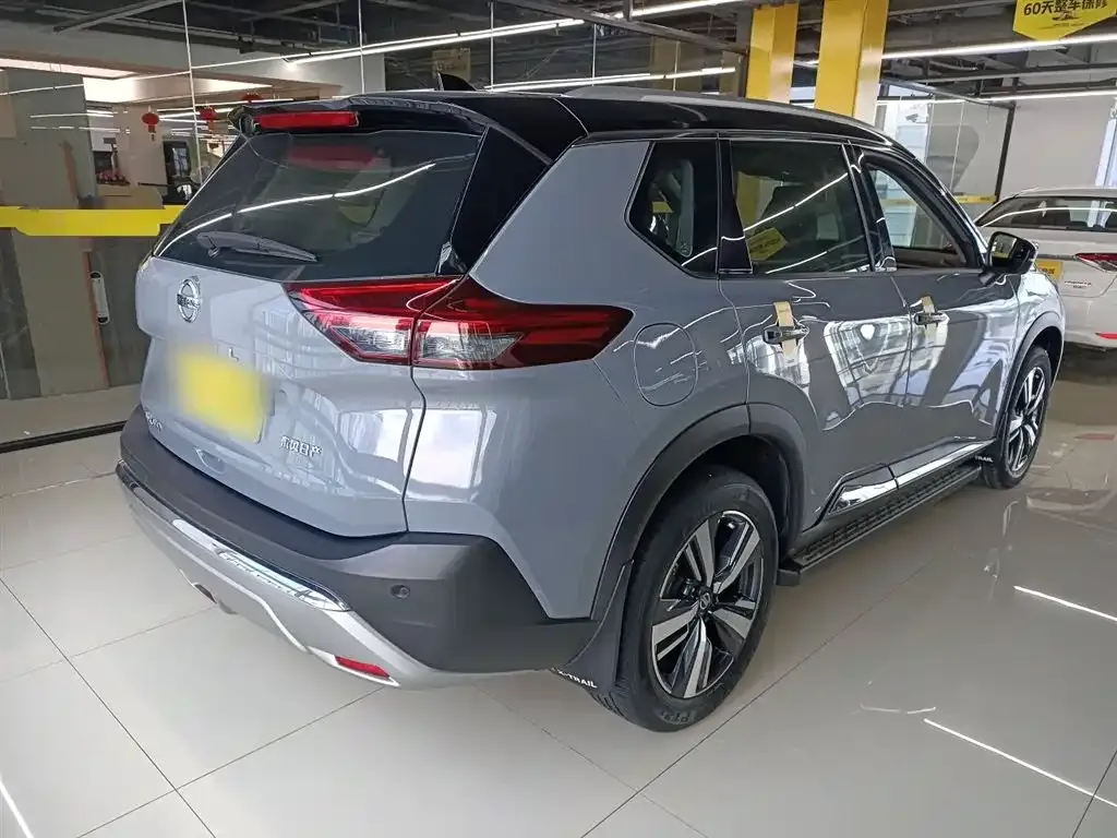 Nissan X-Trail — фото 4