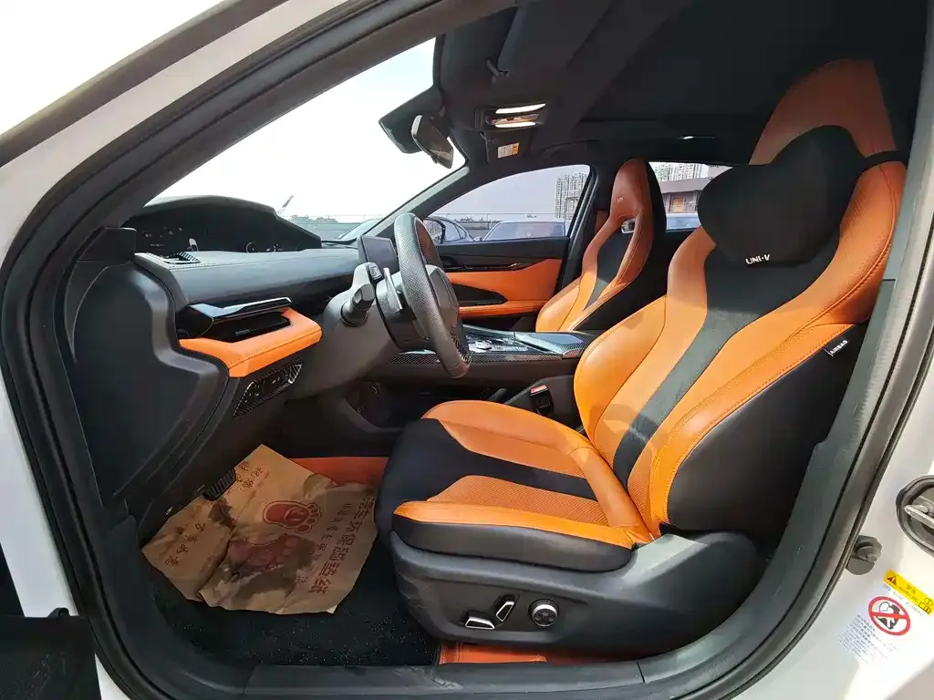 Changan UNI-V 2024 из CN, фото 5