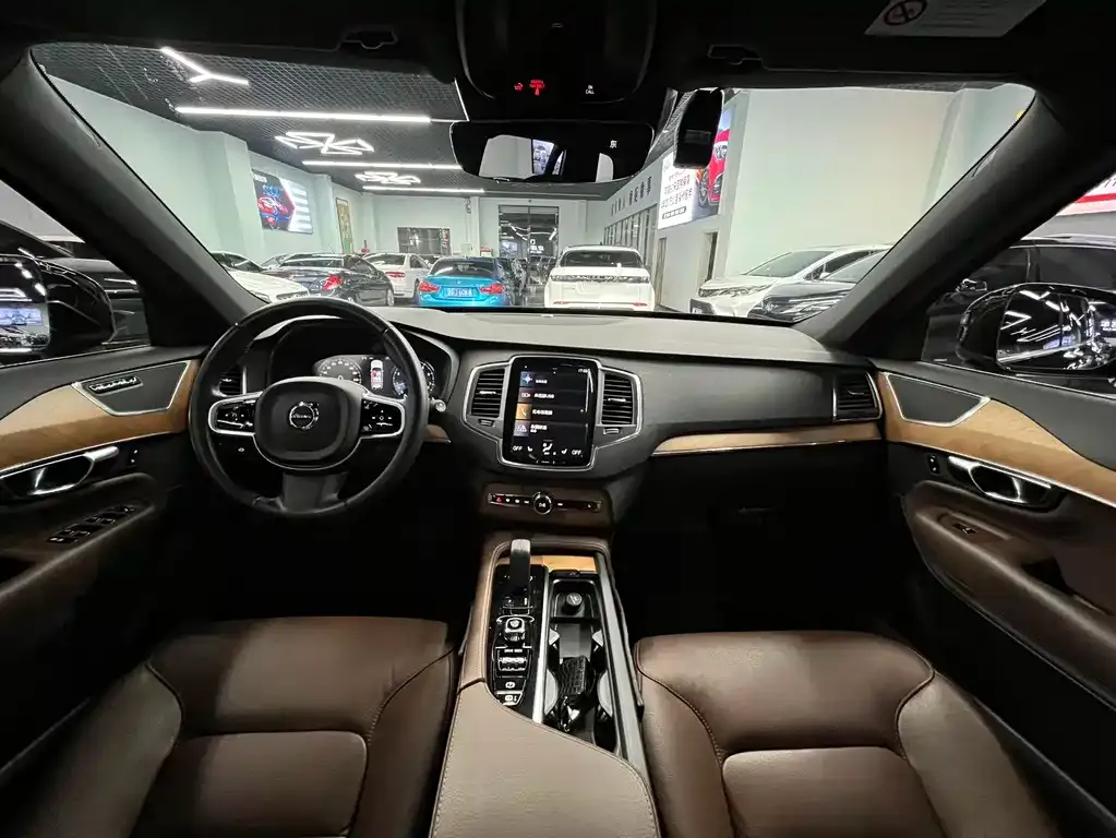 Volvo XC90 2021 из CN, фото 3
