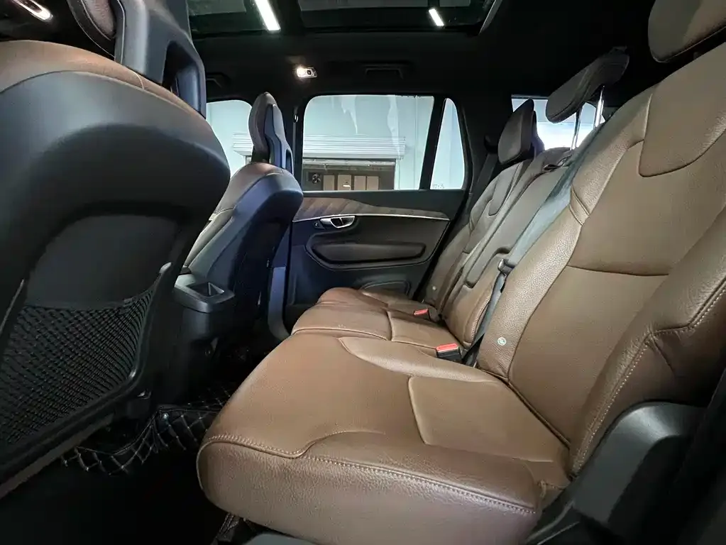Volvo XC90 2021 из CN, фото 2