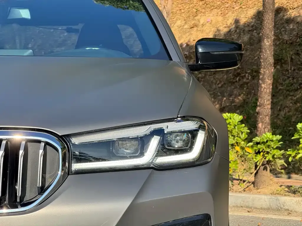 BMW 5 Series 2023 из CN, фото 4
