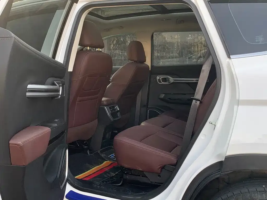 Geely Haoyue 2022 из CN, фото 2