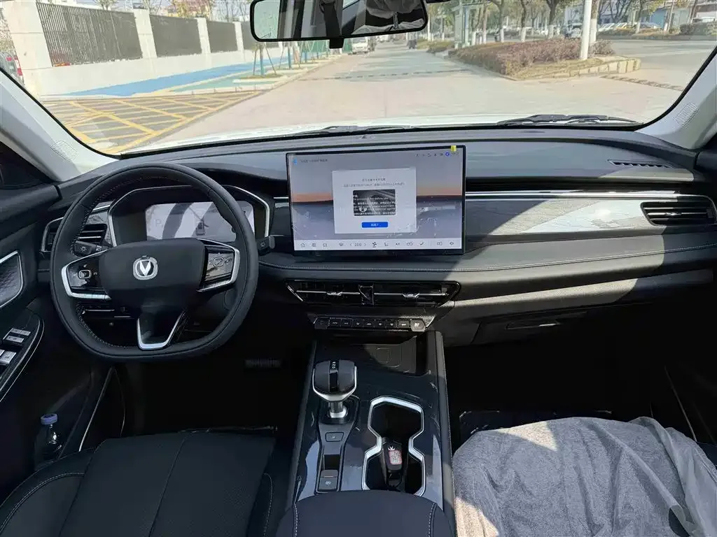 Changan CS75 2025 из CN, фото 9