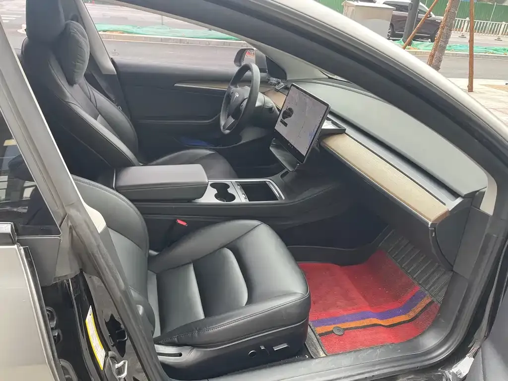 Tesla Model 3 2021 из CN, фото 3