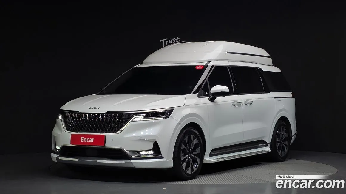 Kia Carnival — фото 1