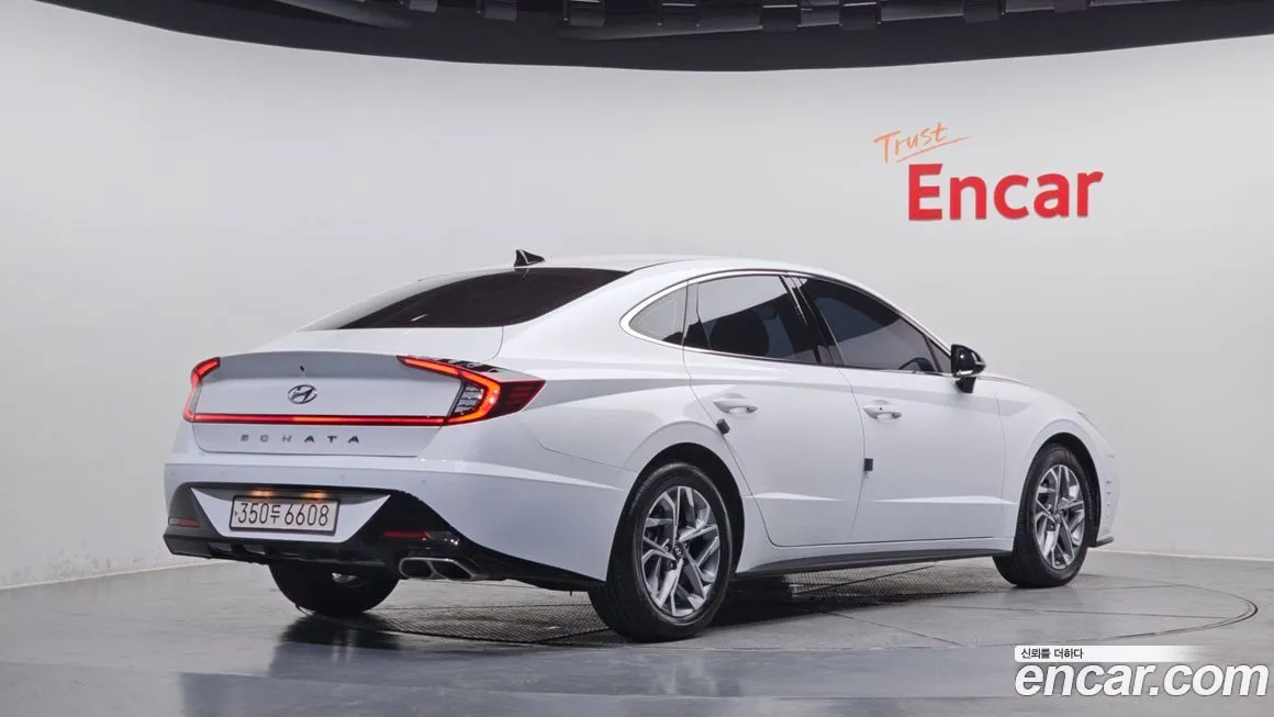 Hyundai Sonata 2023 из KR, фото 2