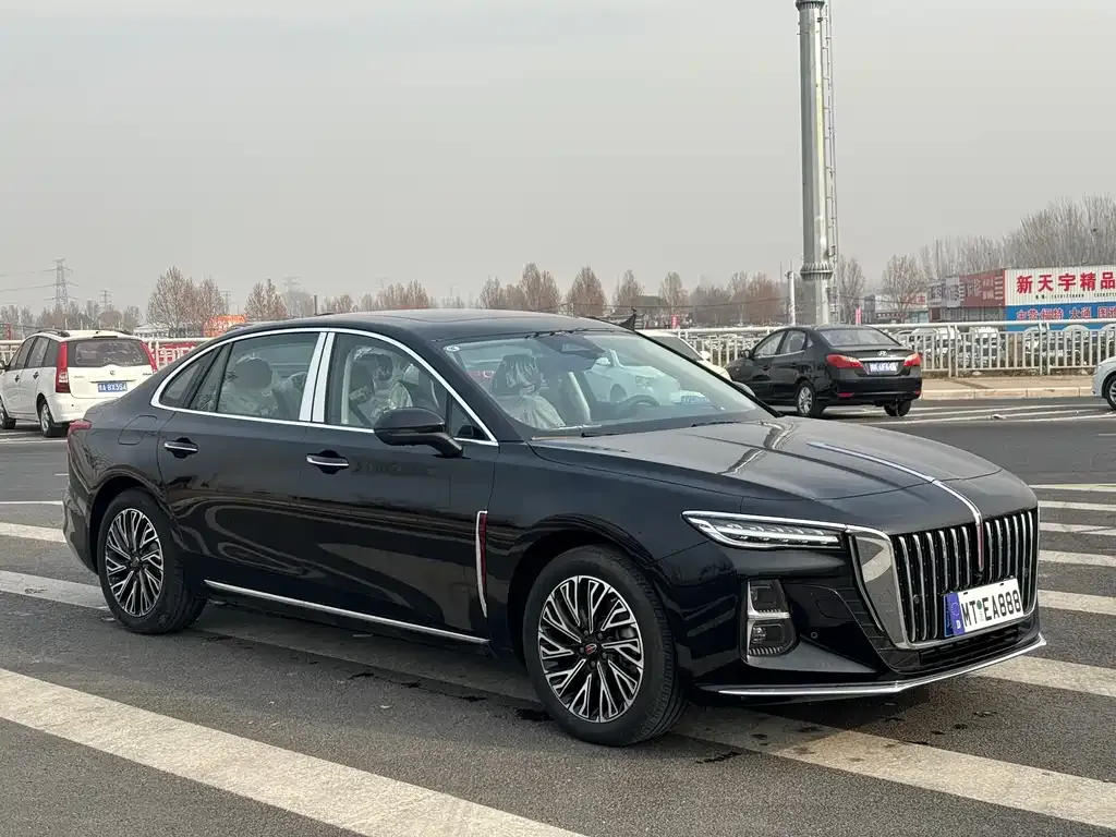 Hongqi H5 — фото 3