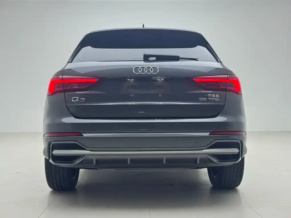 Audi Q3 2022 из CN, фото 4
