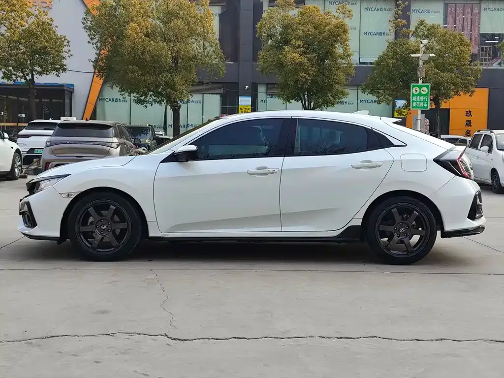 Honda Civic — фото 7