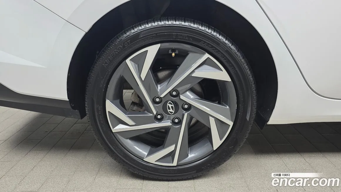 Hyundai AVANTE — фото 4
