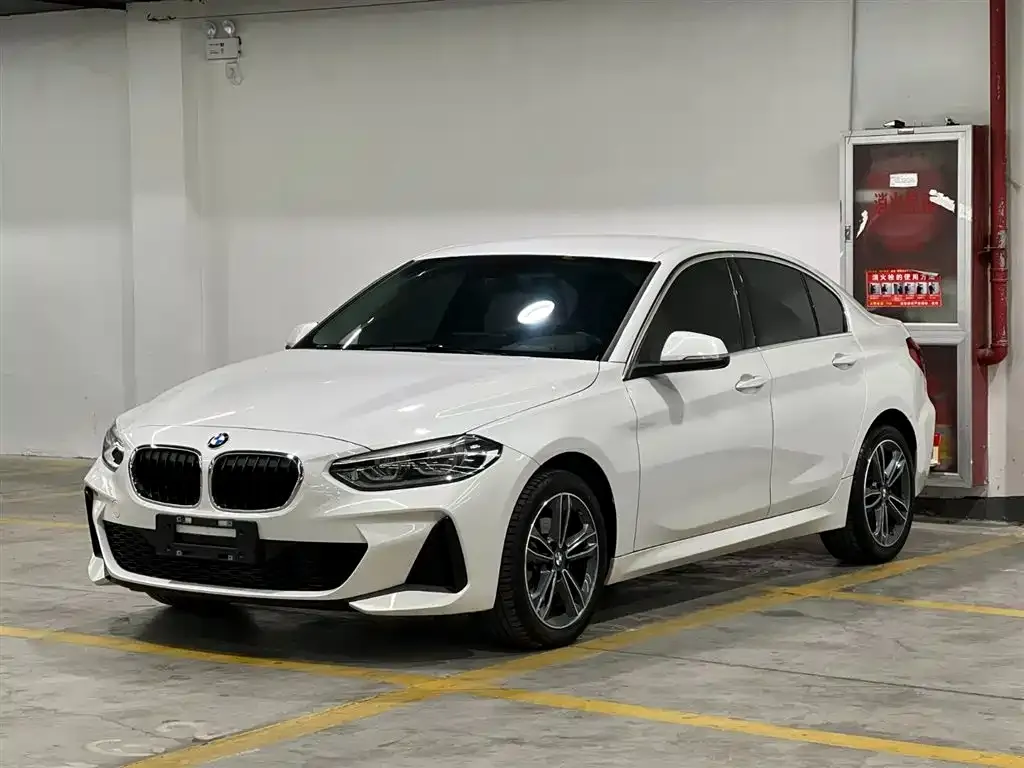 BMW 1 Series — фото 1