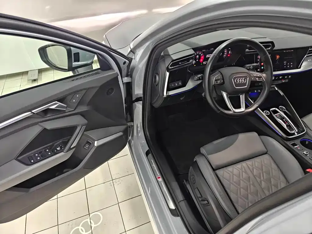 Audi A3 2024 из CN, фото 9